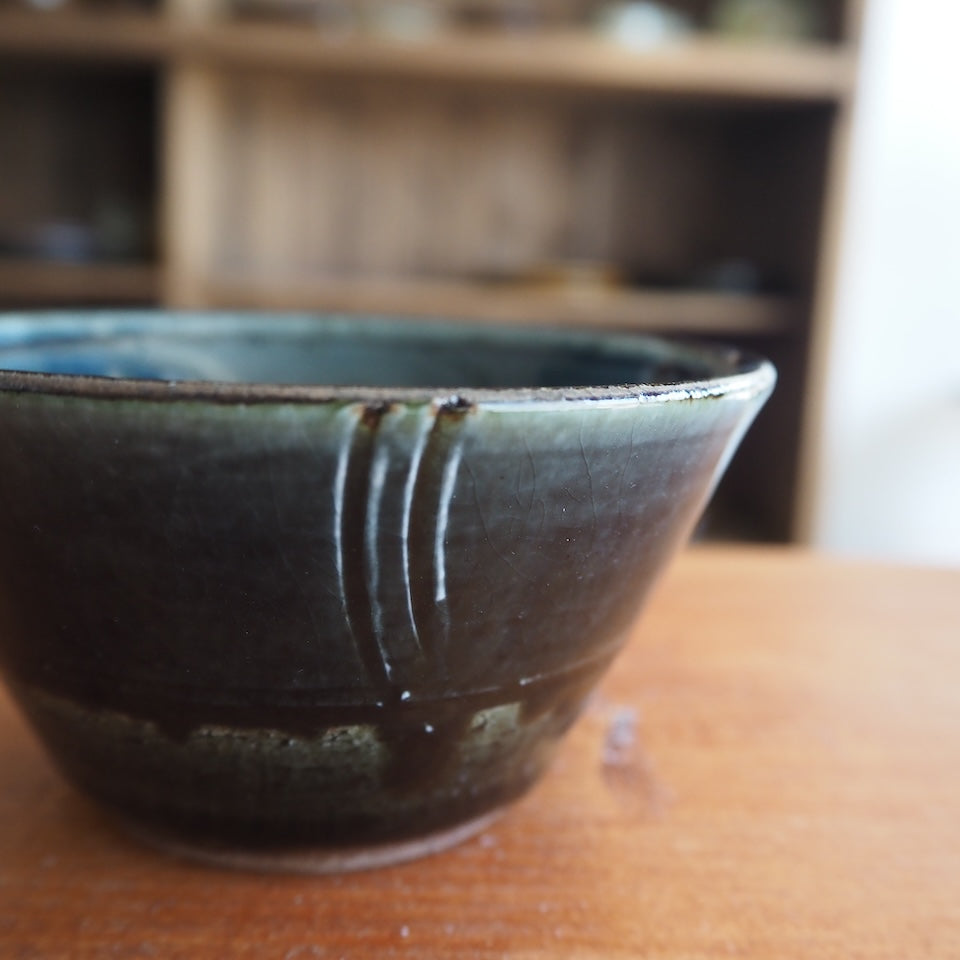かじや窯 米原暁雄 切立小鉢(呉須)