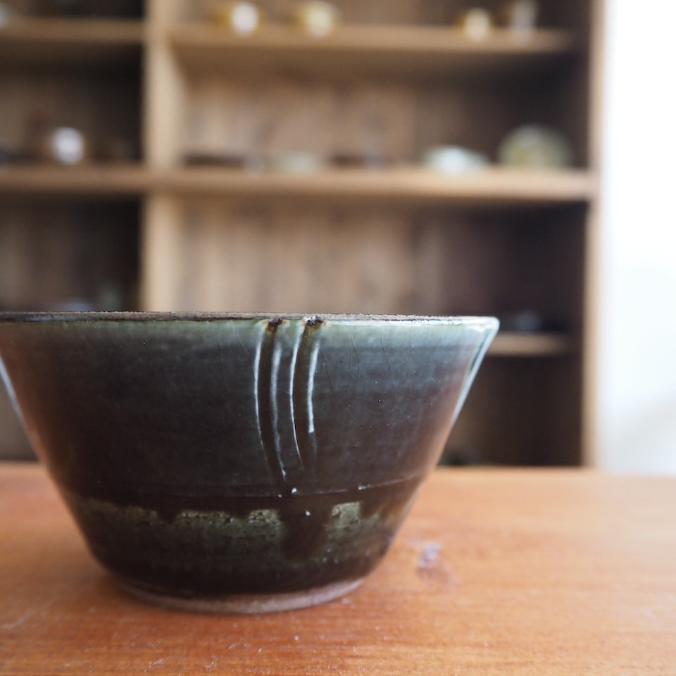 かじや窯 米原暁雄 切立小鉢(呉須)