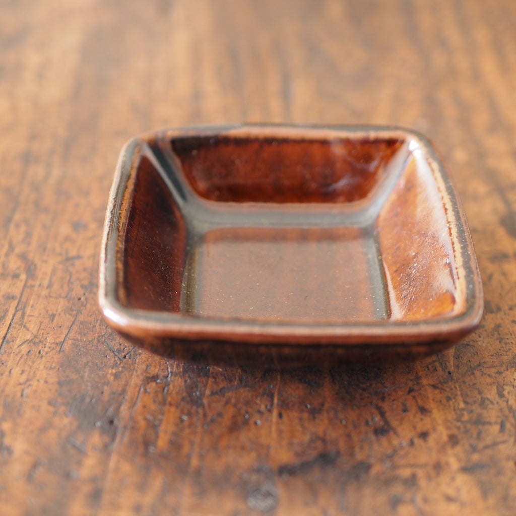 まゆみ窯 眞弓亮司 四角小鉢(飴)