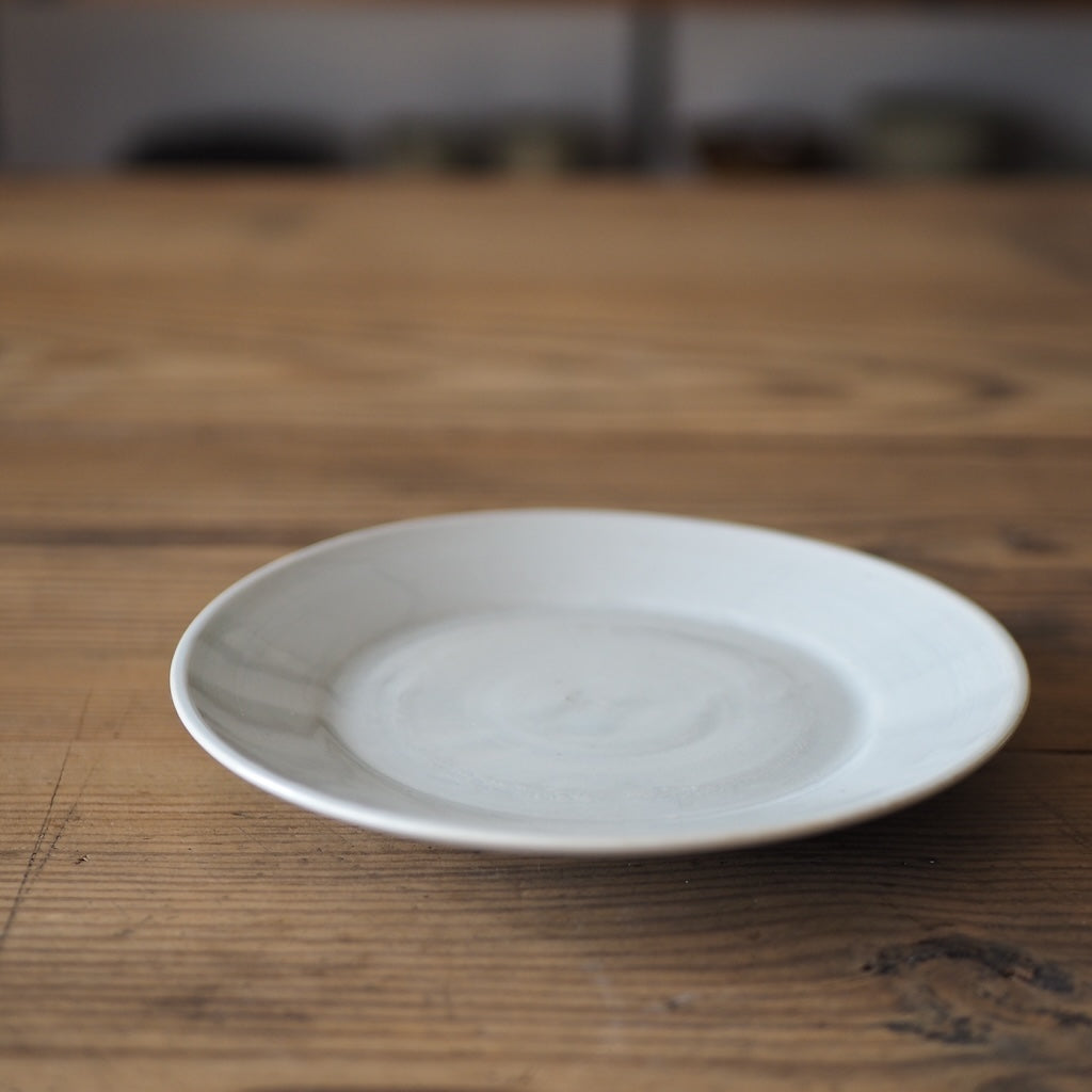 池本窯　池本惣一　5寸皿（ほんのりグレー）