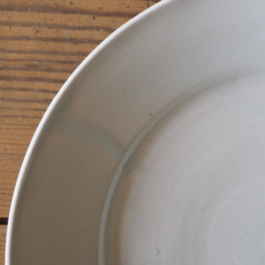池本窯　池本惣一　6寸皿（ほんのりグレー）