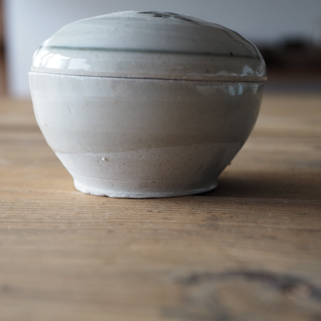 池本窯　池本惣一　蓋物 （染付）