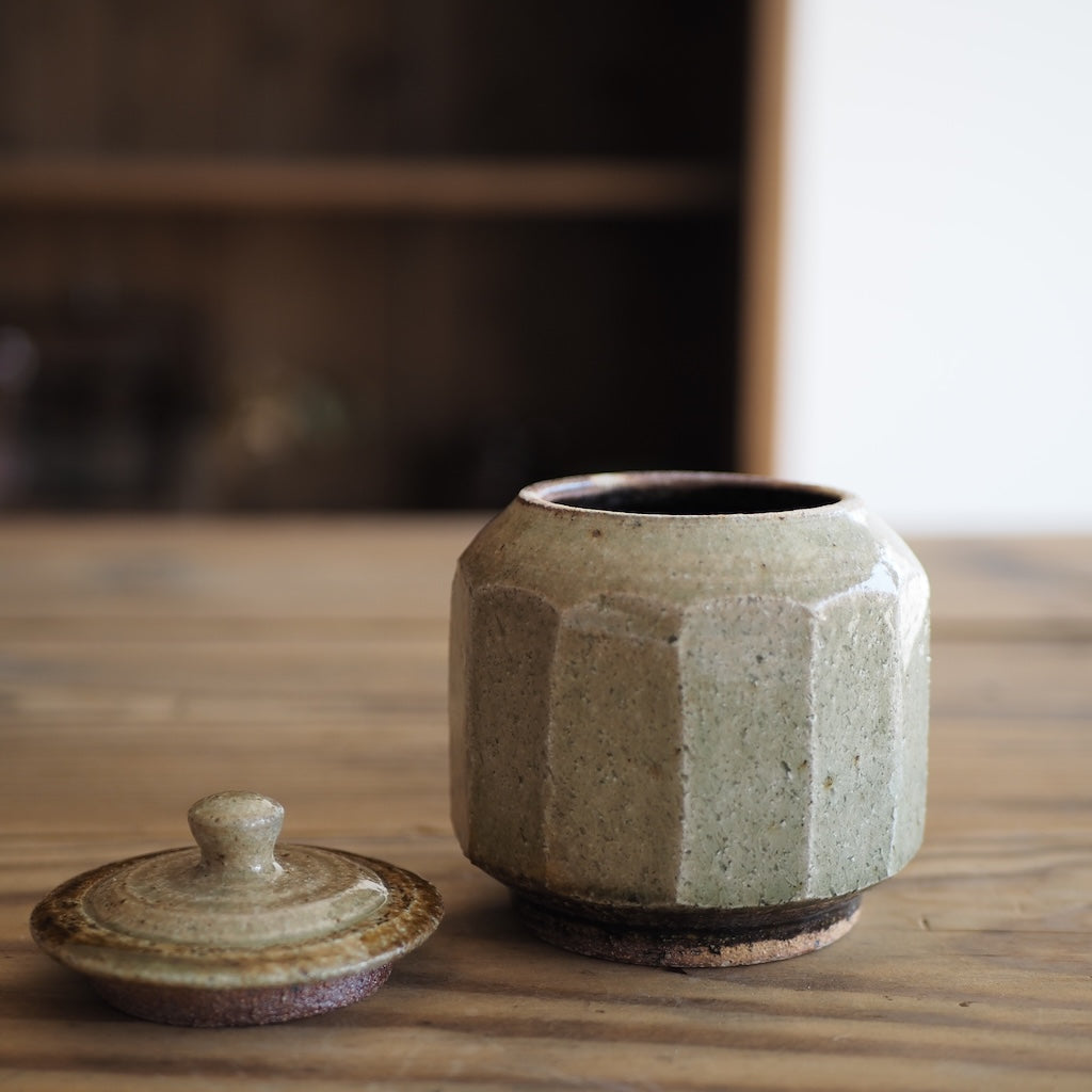 中ノ畑窯　佐藤央巳・友美　蓋物