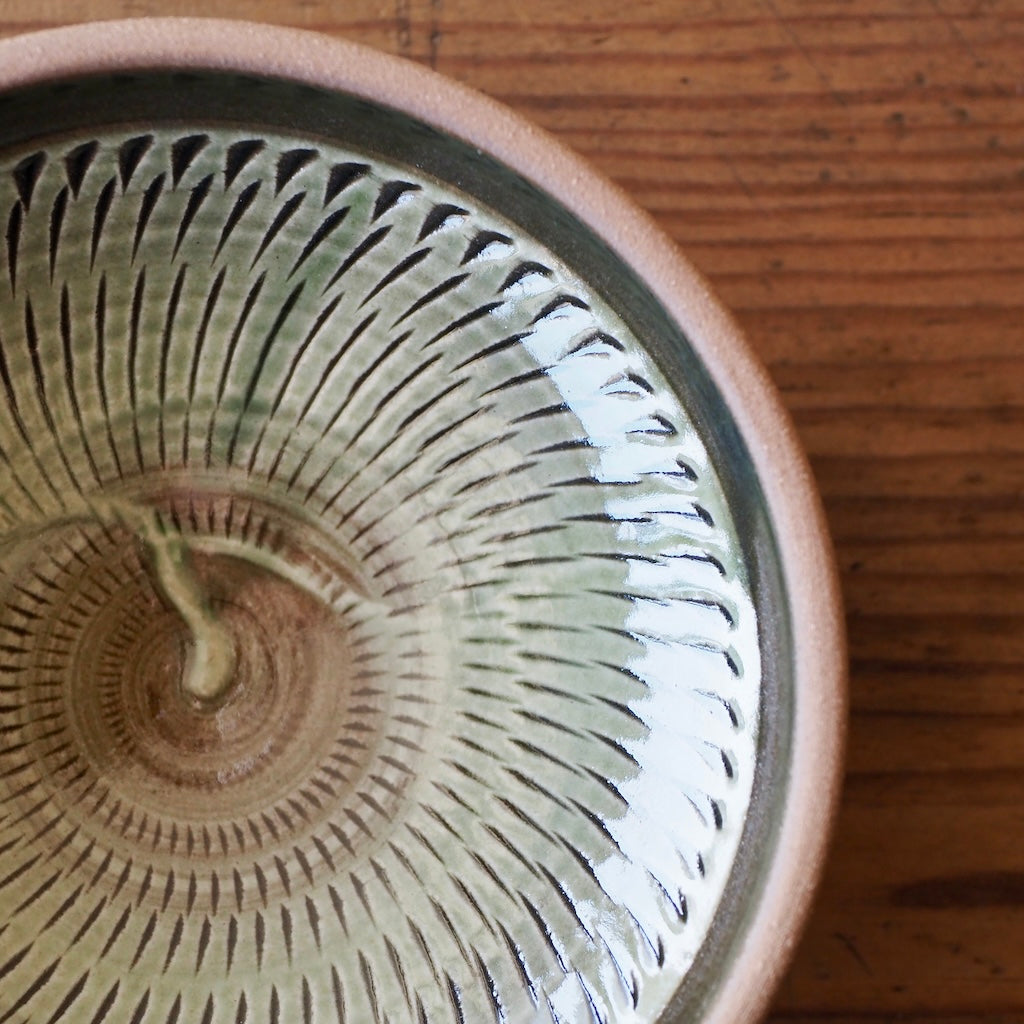 小鹿田焼　黒木昌伸窯　伏合わせ3.5寸角切立皿　 (緑・飛び鉋）