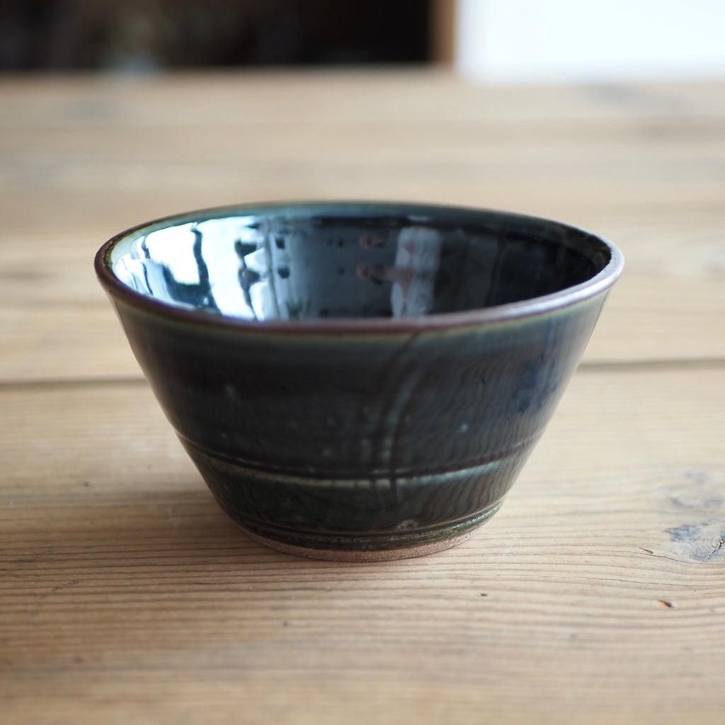 かじや窯　米原暁雄　切立4寸鉢（呉須コーミング）