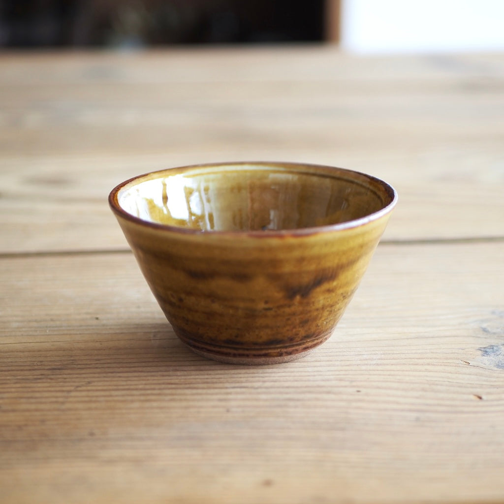 かじや窯　米原暁雄　切立小鉢（飴幕掛）