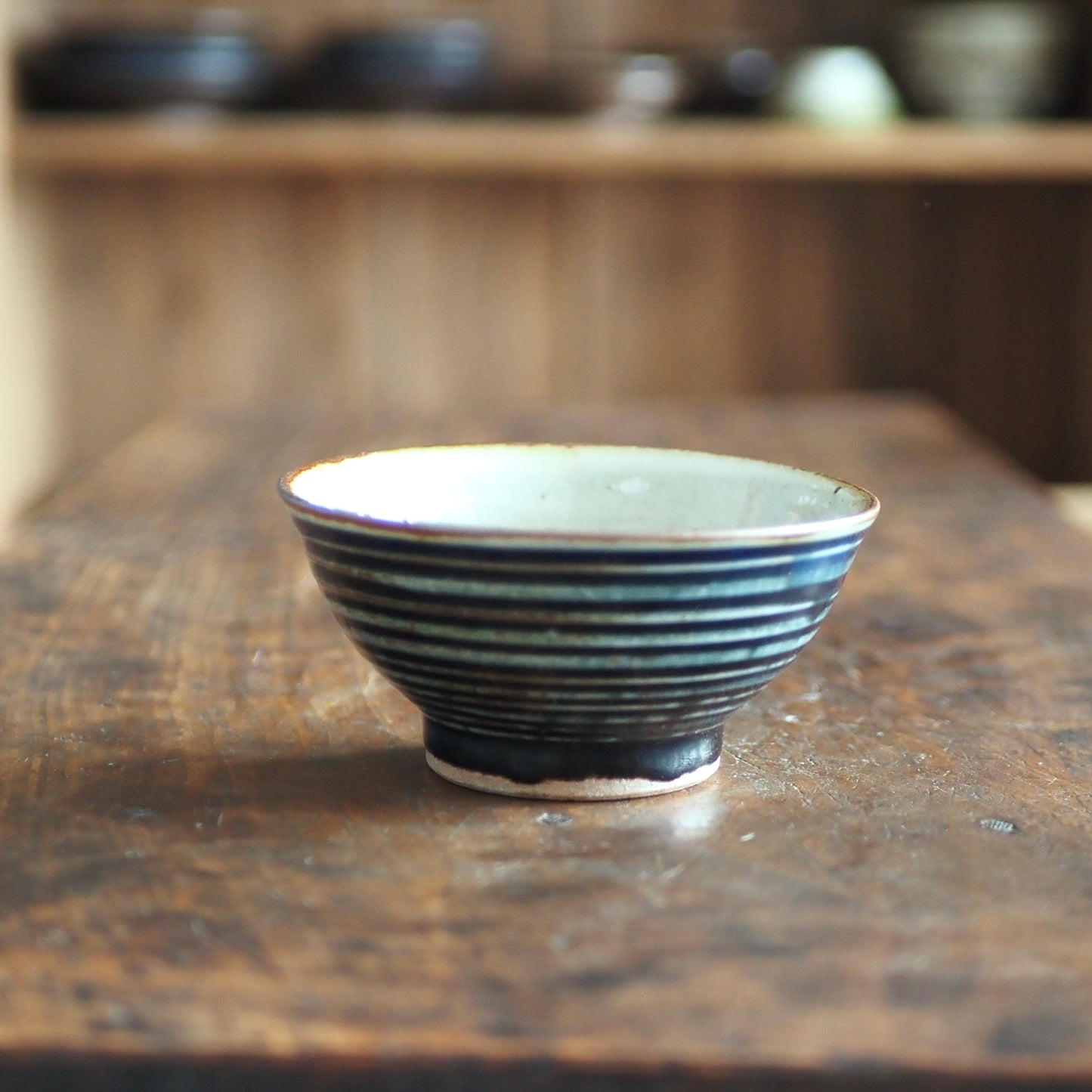 かじや窯　米原暁雄　碗飯小（呉須しましま）