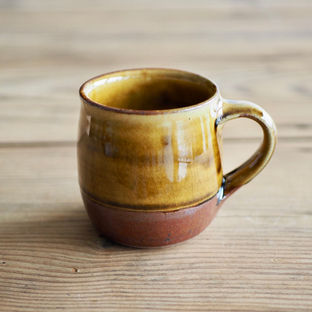 かじや窯　米原暁雄　樽形マグカップ(飴・茶）