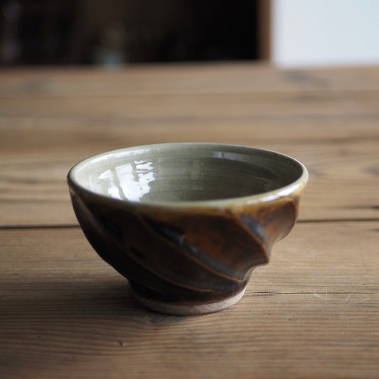 まゆみ窯　眞弓亮司　斜目鎬飯碗（大）（飴）