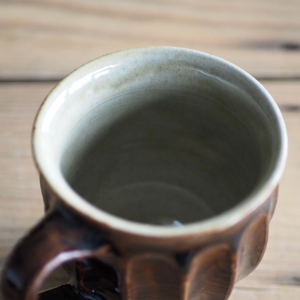 まゆみ窯　眞弓亮司　縞マグカップ（飴）