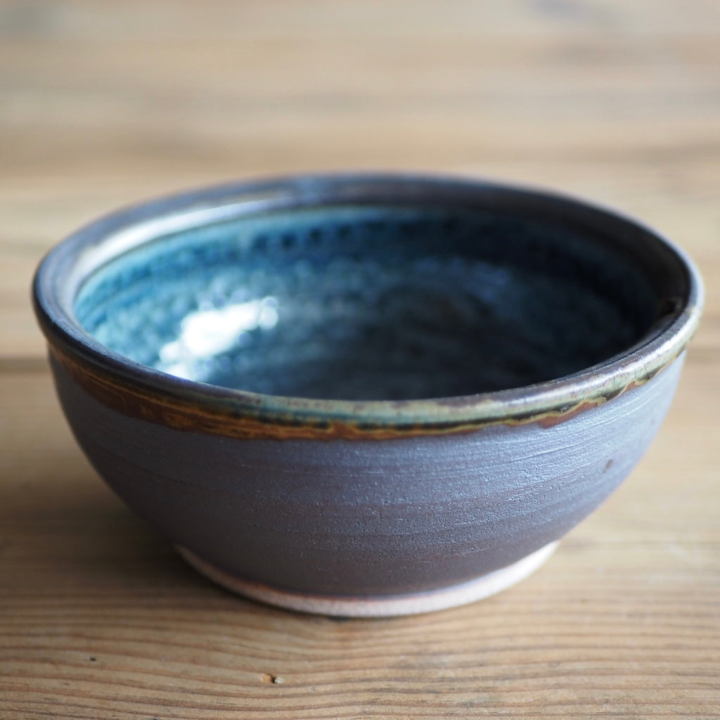 まゆみ窯　眞弓亮司　5寸丸鉢（呉須・いらぼ）