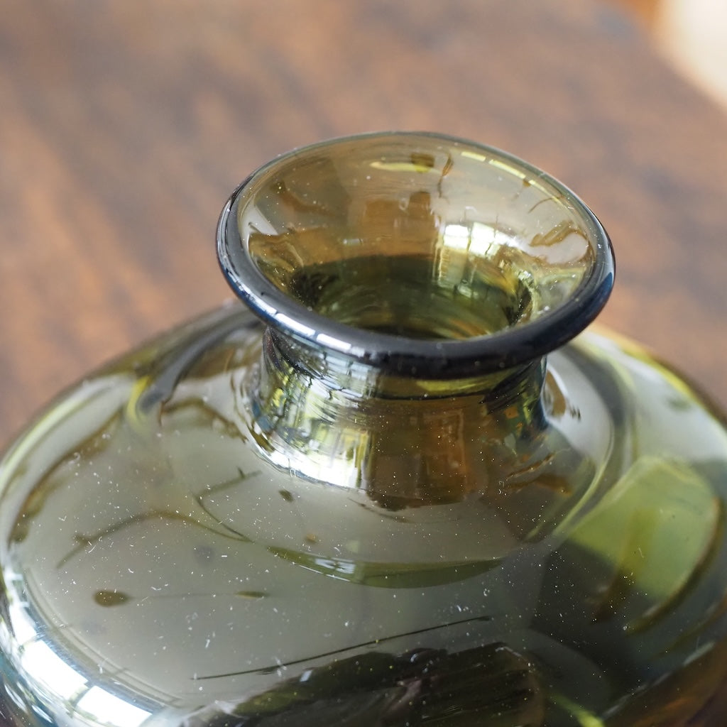 片山　悟子　四角花器（茶緑）