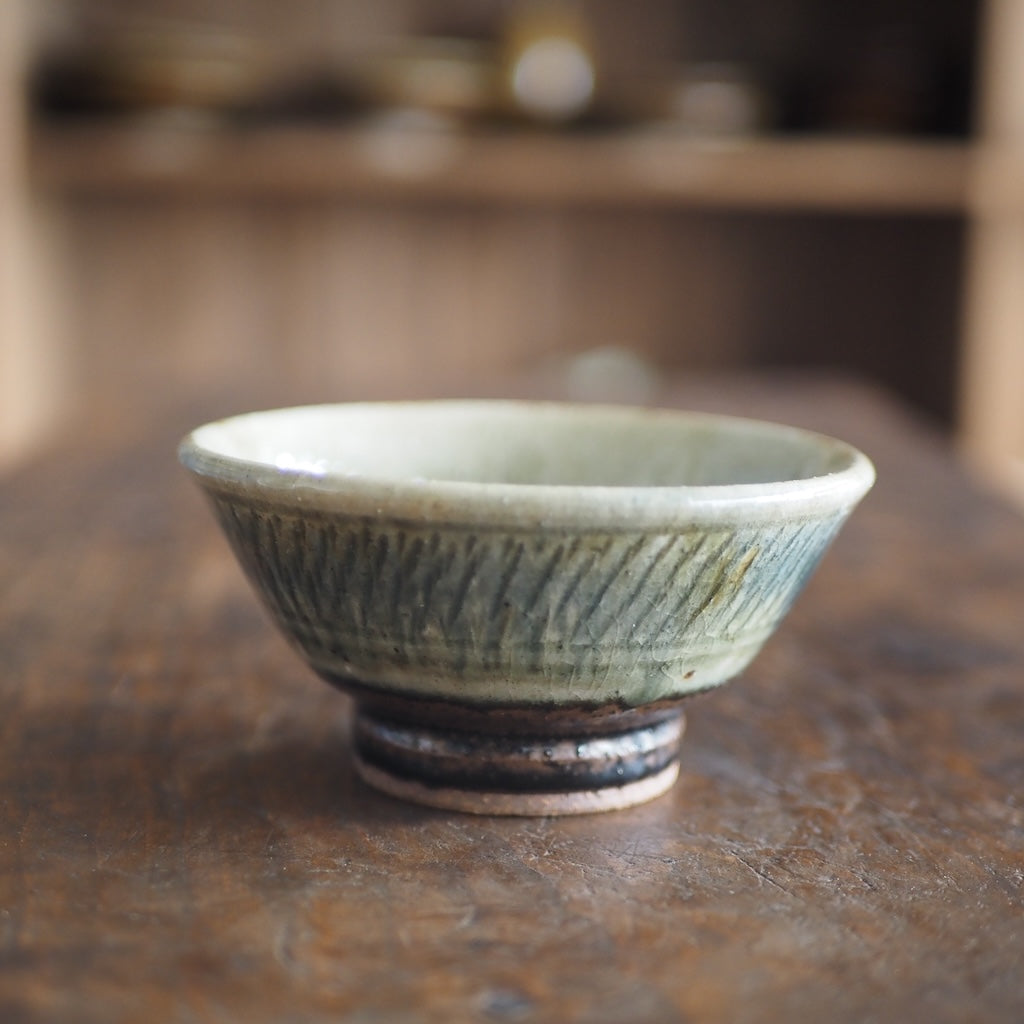 中ノ畑窯　佐藤央巳・友美　ご飯茶碗（呉須飛び鉋）
