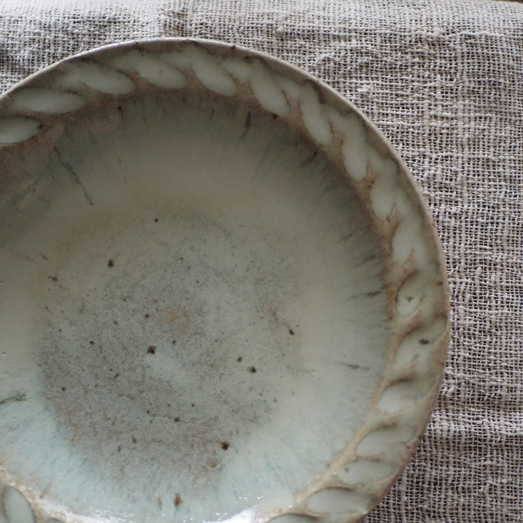 中ノ畑窯　佐藤央巳・友美　7寸皿 （糠釉）