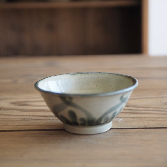 百草陶房　伊良部あゆ　４寸マカイ（古典/草呉須）