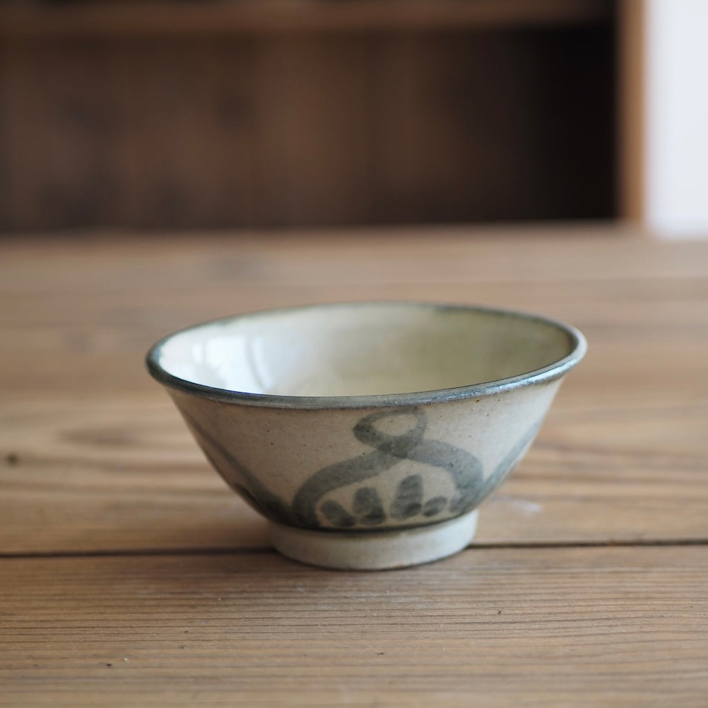 百草陶房　伊良部あゆ　４寸マカイ（古典/草呉須）