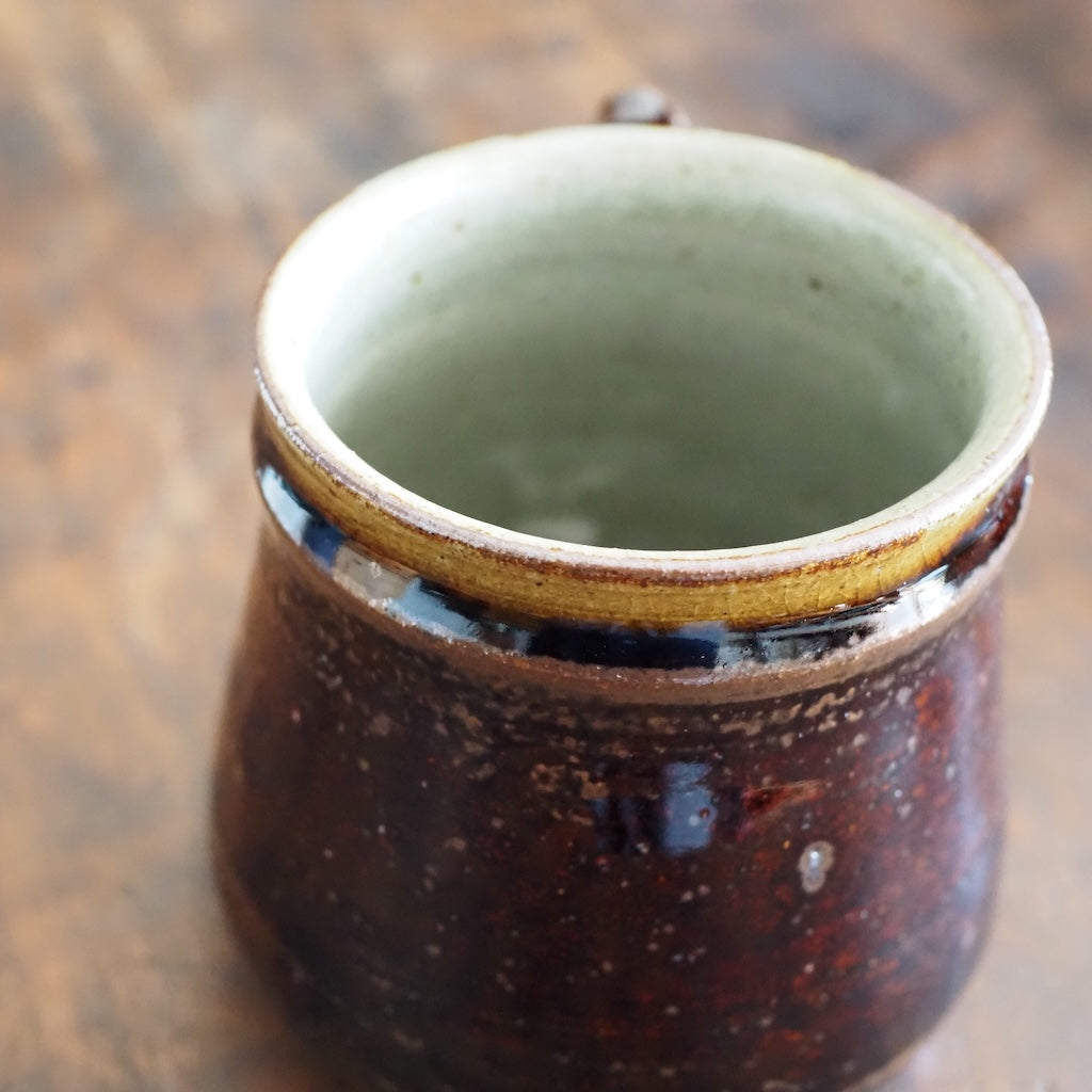 かじや窯　米原暁雄　台形マグカップ(ブラウン）