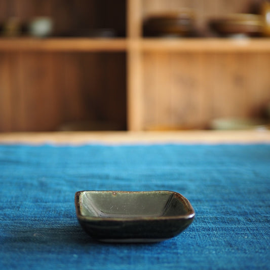 まゆみ窯　眞弓亮司　四角小鉢（呉須）