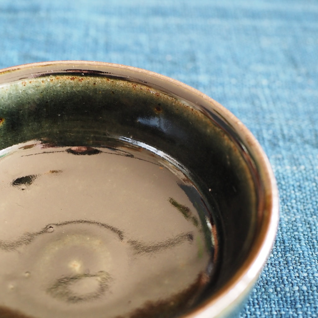かじや窯　米原暁雄　平小鉢（呉須）